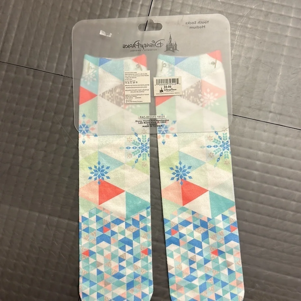 DISNEY PARKS YOUTH MEDIUM SOCKS FROZE ELSA AND ANNA